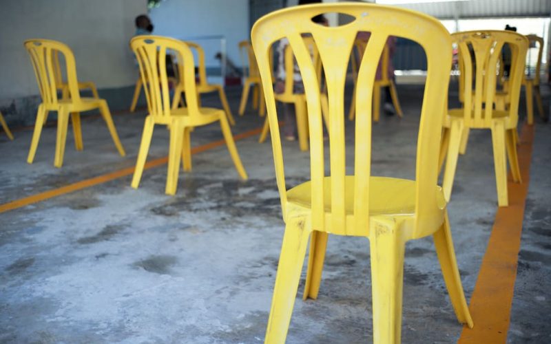 Muebles de plástico para exterior con almacenamiento integrado en El Salvador: funcionalidad y estilo